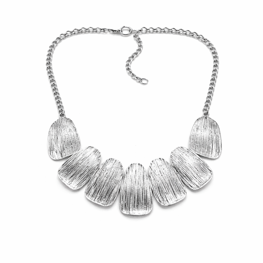 Comb Pattern Vintage Necklace